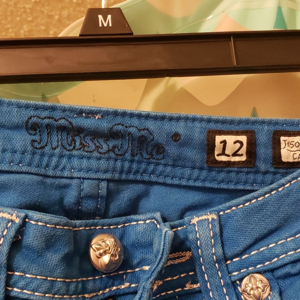 Capris - Picture 2 of 5